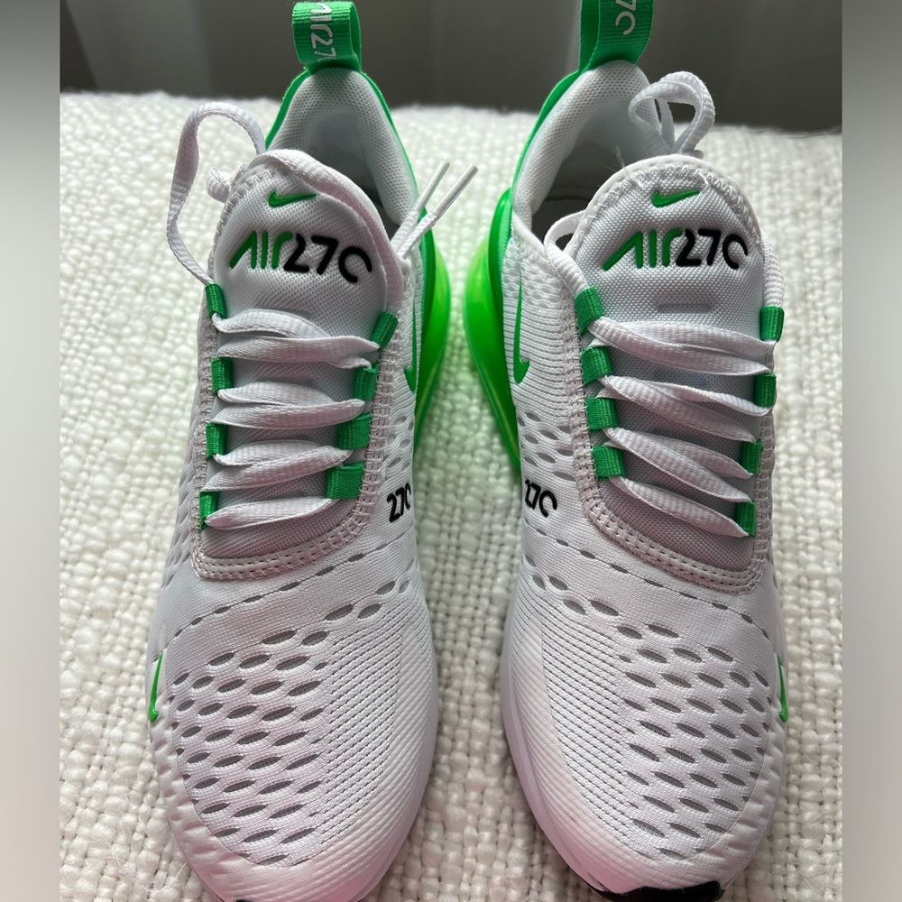 Nike Air Max 270-size 6 - Picture 3 of 11